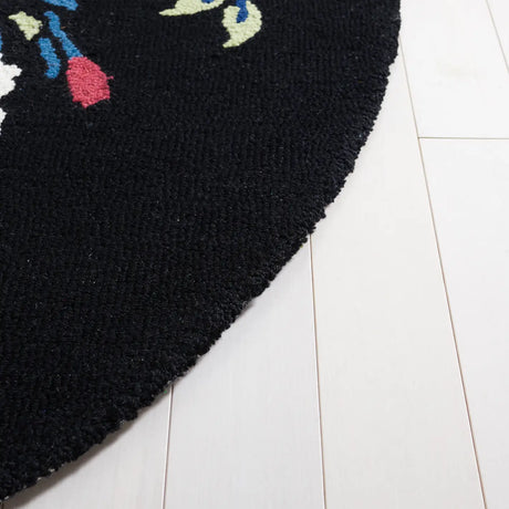 Safavieh Chelsea 5'-0" x 8'-0" Rug in Black / Rose