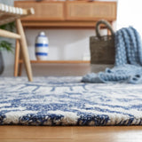 Safavieh Ikat 4'-0" x 6'-0" Rug in Blue / Ivory