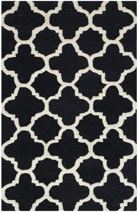 Safavieh Cambridge 2'-0" x 3'-0" Rug in Black / Ivory