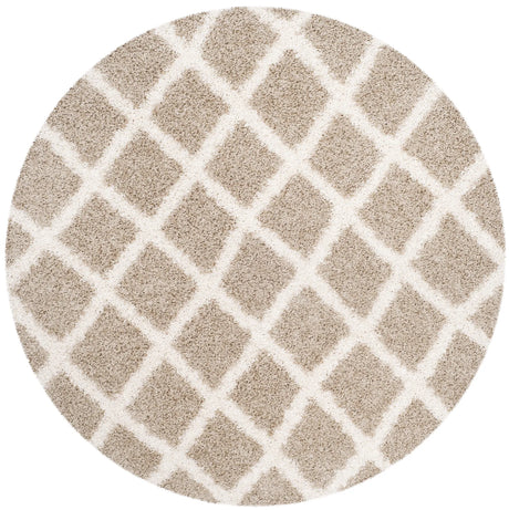 Safavieh Sgd-Dallas Shag 6'-0" x 6'-0" Rug in Beige / Ivory