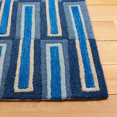 Safavieh Genre 4'-0" x 6'-0" Rug in Blue / Ivory