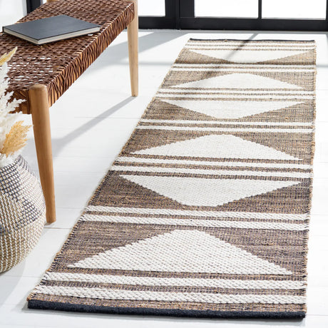Safavieh Natural Fiber 2'-3" x 8'-0" Rug in Natural / Ivory