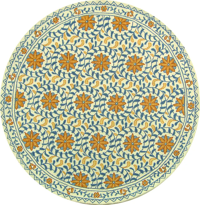 Safavieh Chelsea 5'-6" x 5'-6" Rug in Ivory / Blue