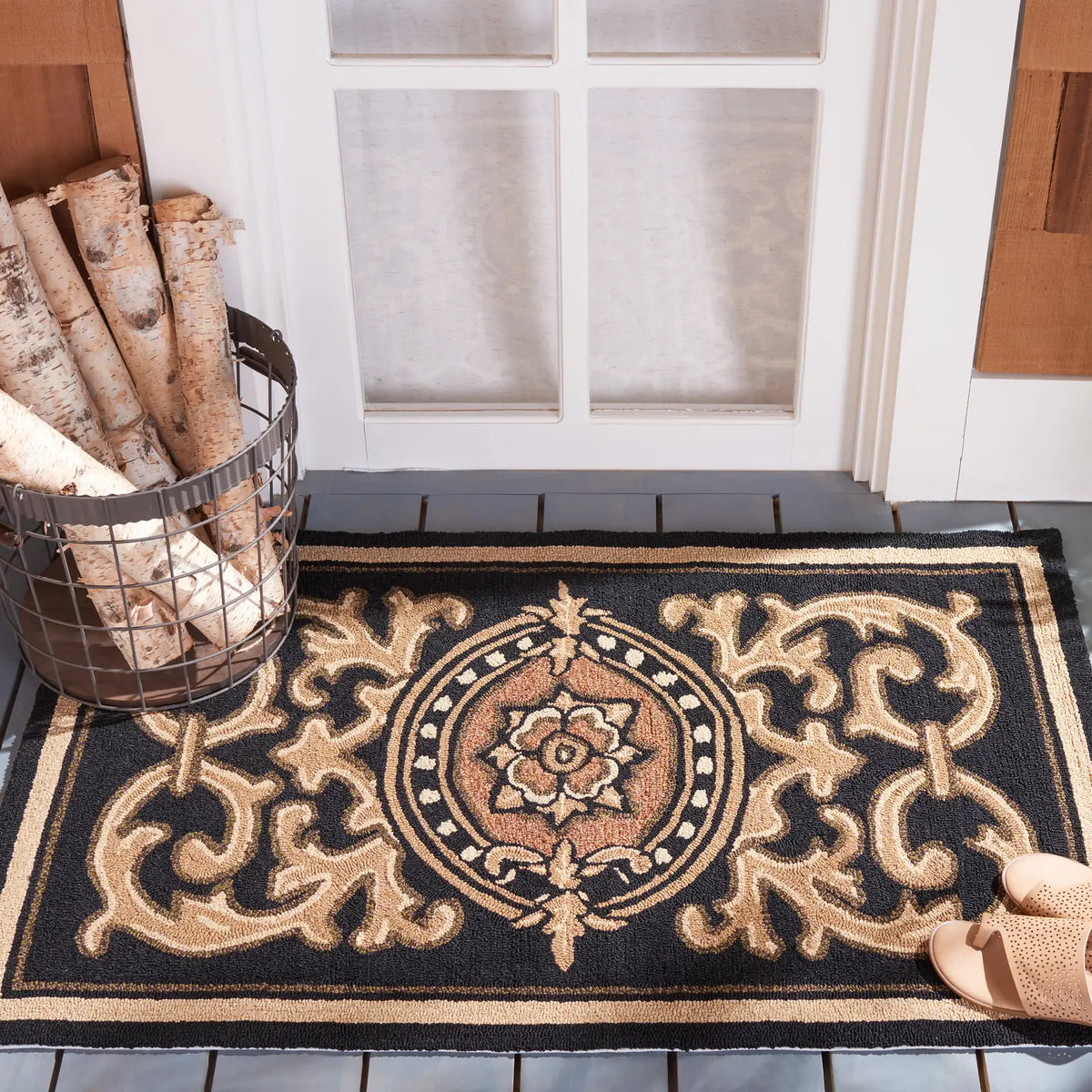 Safavieh Monogram 2'-6" x 4'-0" Rug in Black
