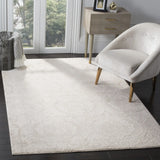 Safavieh Princeton 5'-3" x 7'-6" Rug in Silver / Beige