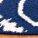 Safavieh Dhurries 6'-0" x 6'-0" Rug in Navy / Ivory