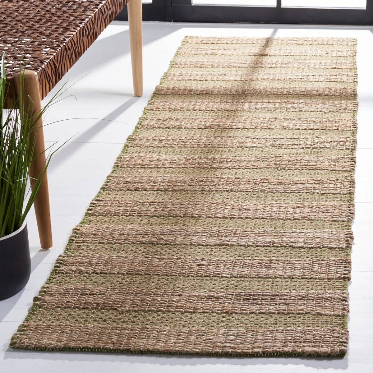 Safavieh Natural Fiber 2'-3" x 8'-0" Rug in Green / Natural