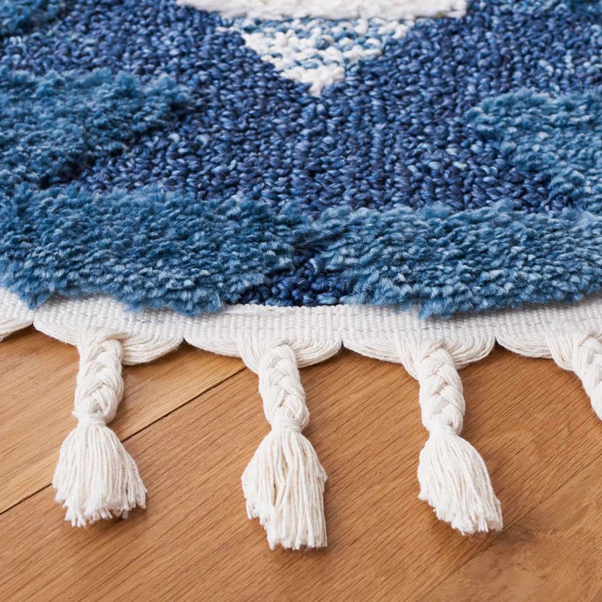 Safavieh Moroccan Tassel Shag 10'-0" x 10'-0" Rug in Blue / Ivory