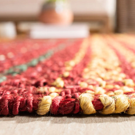 Safavieh Natural Fiber 4'-0" x 6'-0" Rug in Red / Gold