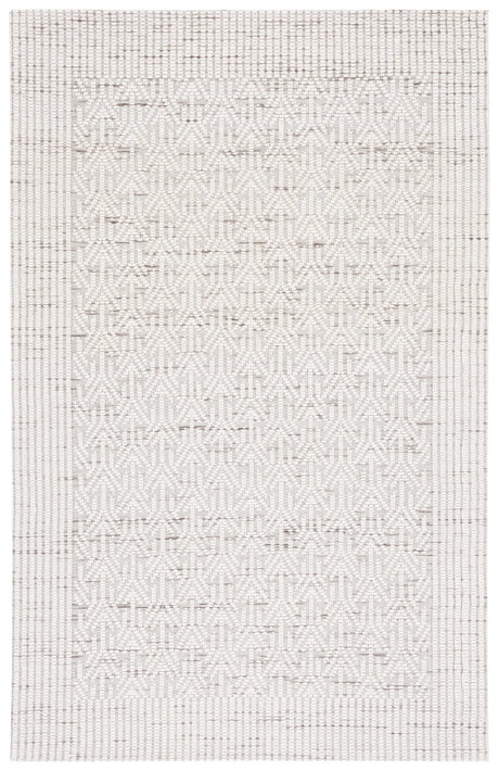Safavieh Marbella 4'-0" x 6'-0" Rug in Ivory / Beige
