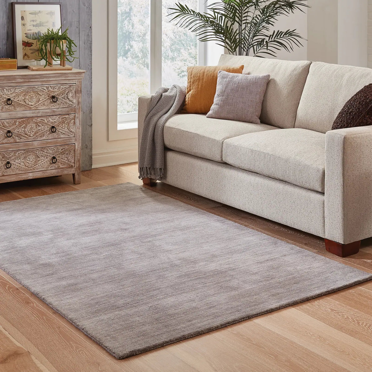 Oriental Weavers Sphinx Aniston 27108 Grey / Grey Rugs - room scene