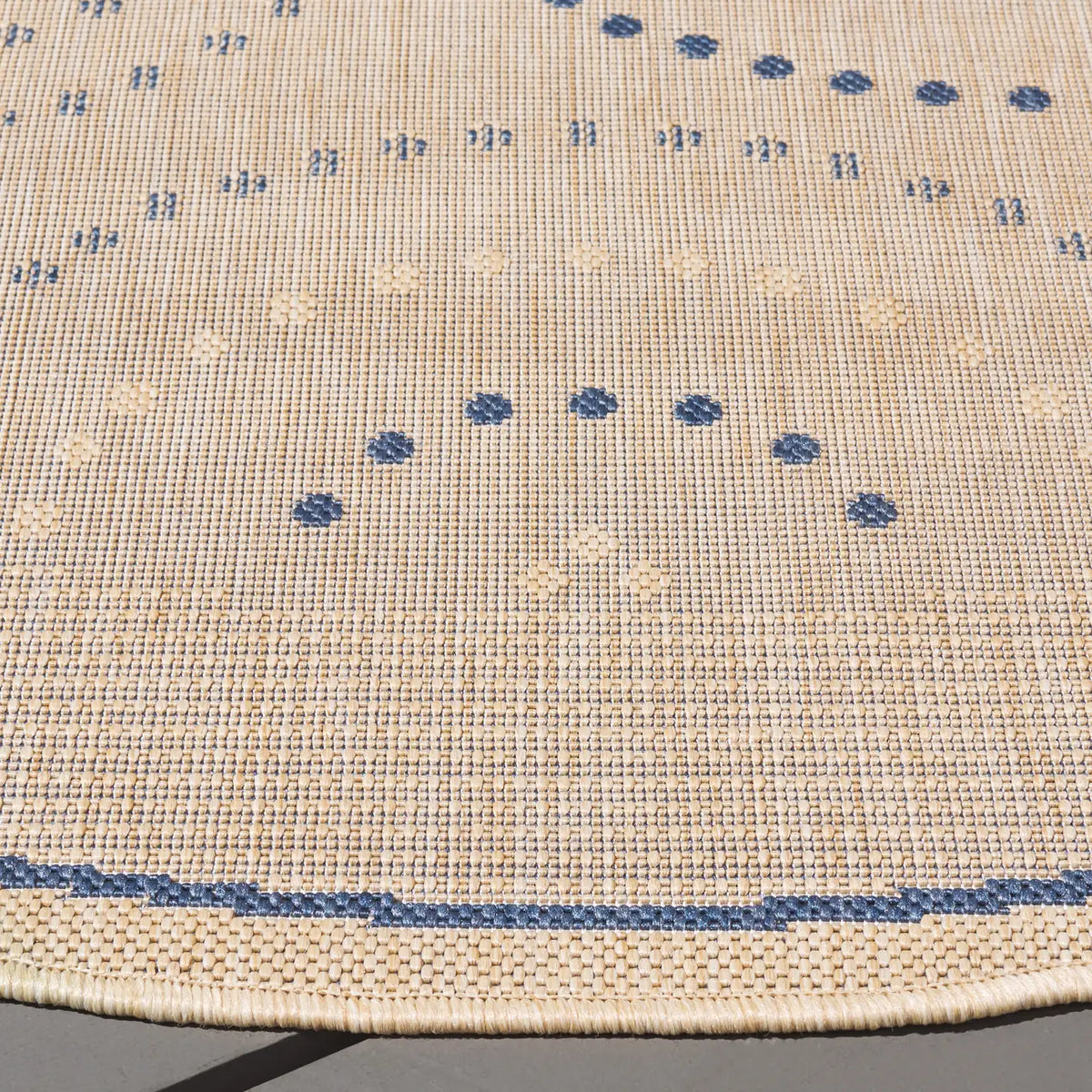 Safavieh Courtyard 5'-3" x 5'-3" Rug in Natural / Blue