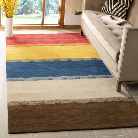 Safavieh Himalaya 4'-0" x 6'-0" Rug in Beige / Multi