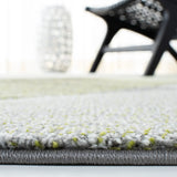 Safavieh Hollywood 4'-0" x 6'-0" Rug in Grey / Green