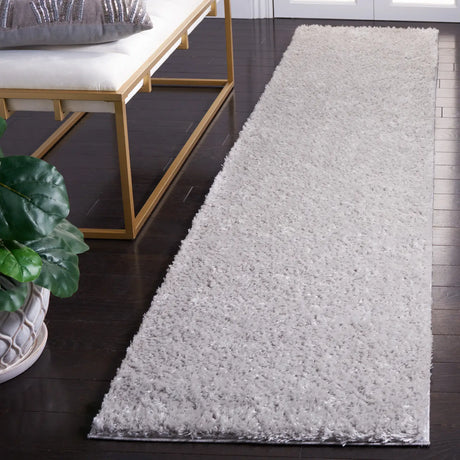 Safavieh Tahoe Shag 2'-0" x 9'-0" Rug in Light Grey