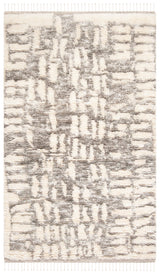 Safavieh Manhattan 4'-0" x 6'-0" Rug in Ivory / Grey