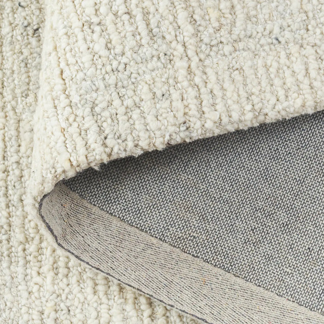 Safavieh Pine 4'-0" x 6'-0" Rug in Beige / Grey