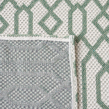 Safavieh Martha Stewart 5'-0" x 7'-0" Rug in Green / Ivory