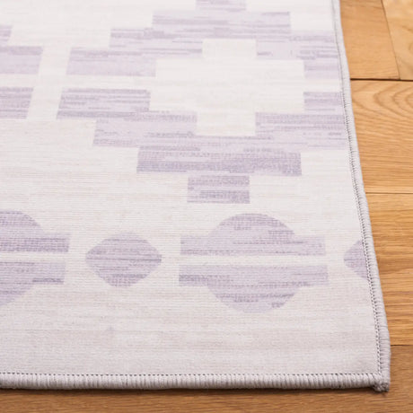 Safavieh Tucson 4'-0" x 6'-0" Rug in Beige / Grey