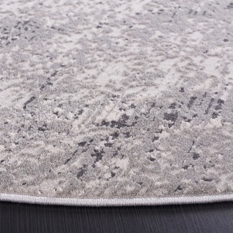 Safavieh Vogue 6'-7" x 6'-7" Rug in Grey / Light Grey