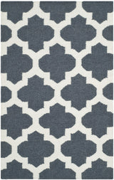 Safavieh Dhurries 2'-6" x 4'-0" Rug in Blue / Ivory