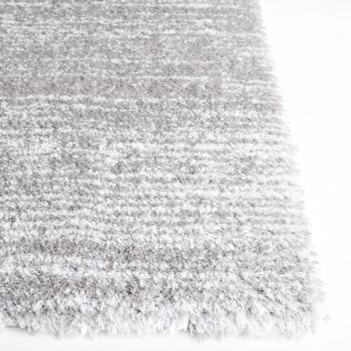 Safavieh Jasmine Shag 4'-0" x 6'-0" Rug in Grey / Ivory
