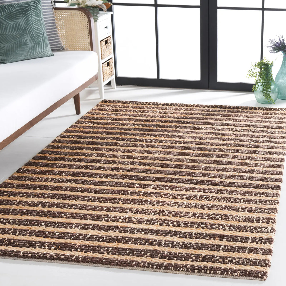 Safavieh Natural Fiber 4'-0" x 6'-0" Rug in Natural / Brown