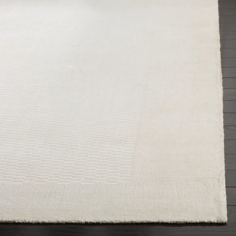 Safavieh Mirage 6'-0" x 9'-0" Rug in Pearl