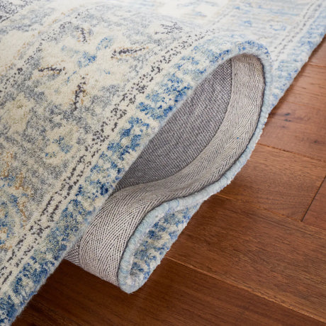 Safavieh Metro 4'-0" x 6'-0" Rug in Light Grey / Ivory