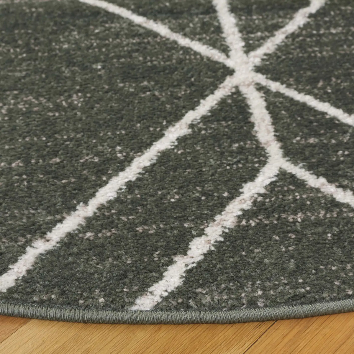 Safavieh Adirondack 6'-0" x 6'-0" Rug in Dark Green / Ivory
