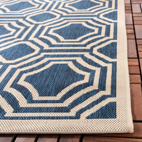 Safavieh Courtyard 4'-0" x 5'-7" Rug in Navy / Beige