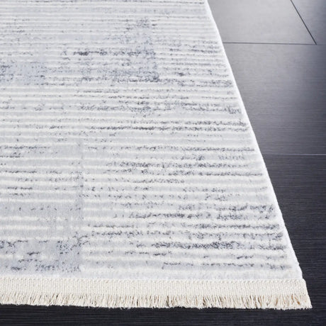 Safavieh Whisper 4'-0" x 6'-0" Rug in Grey / Ivory