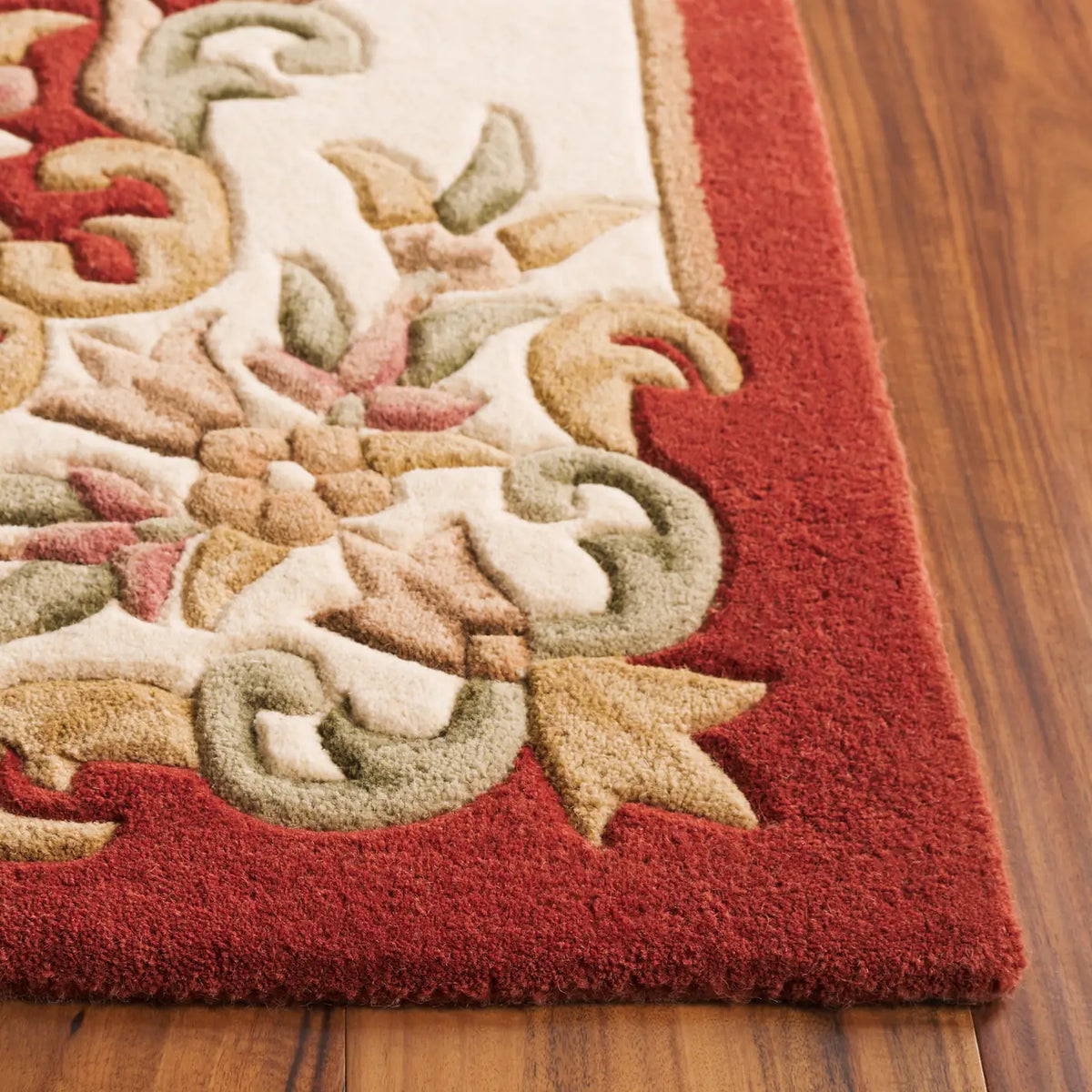 Safavieh Aubusson 4'-0" x 6'-0" Rug in Rust / Ivory