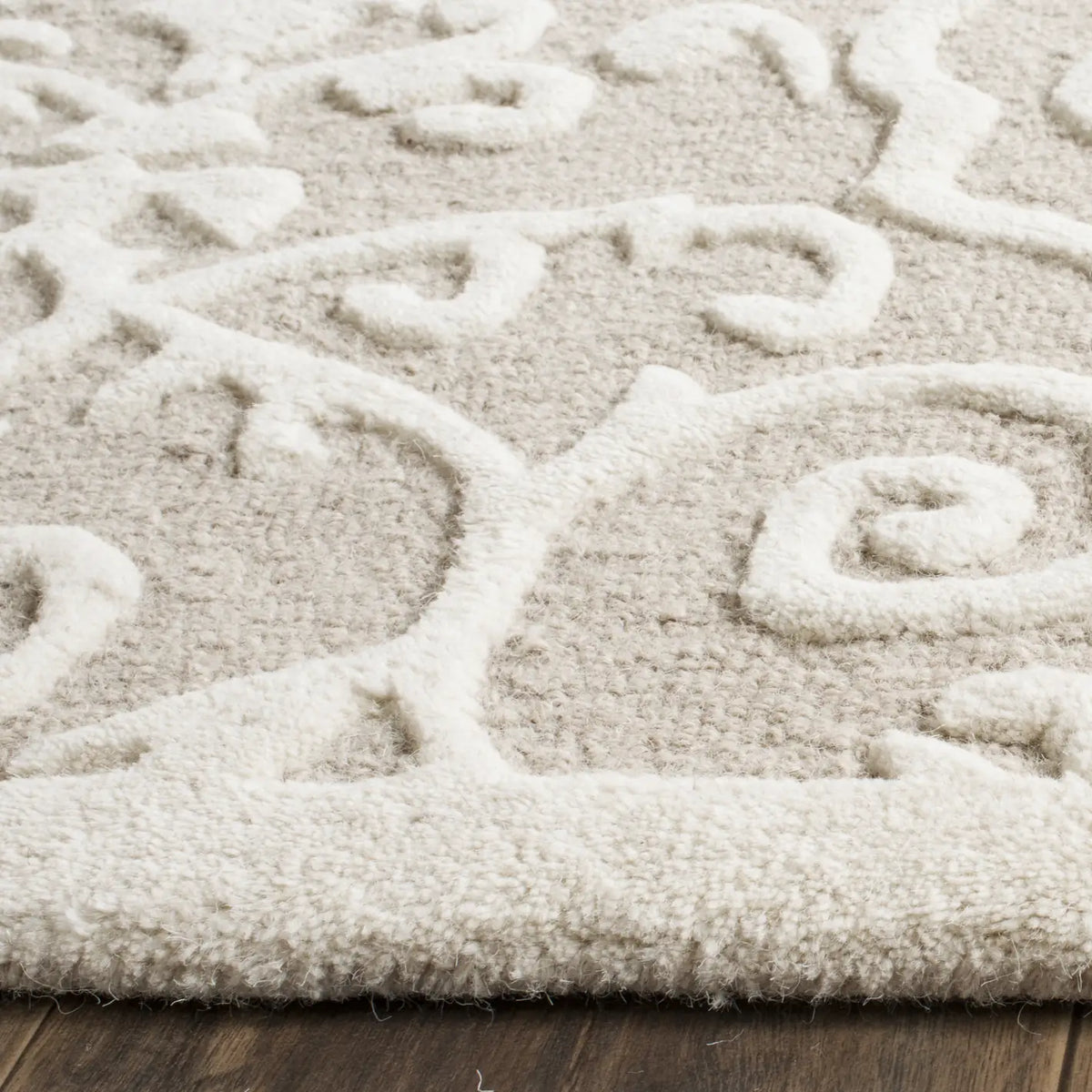 Safavieh Martha Stewart 10'-0" x 14'-0" Rug in Fledgling