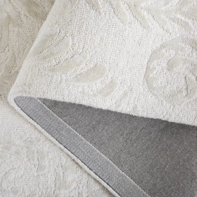 Safavieh Glamour 4'-0" x 6'-0" Rug in Beige / Ivory