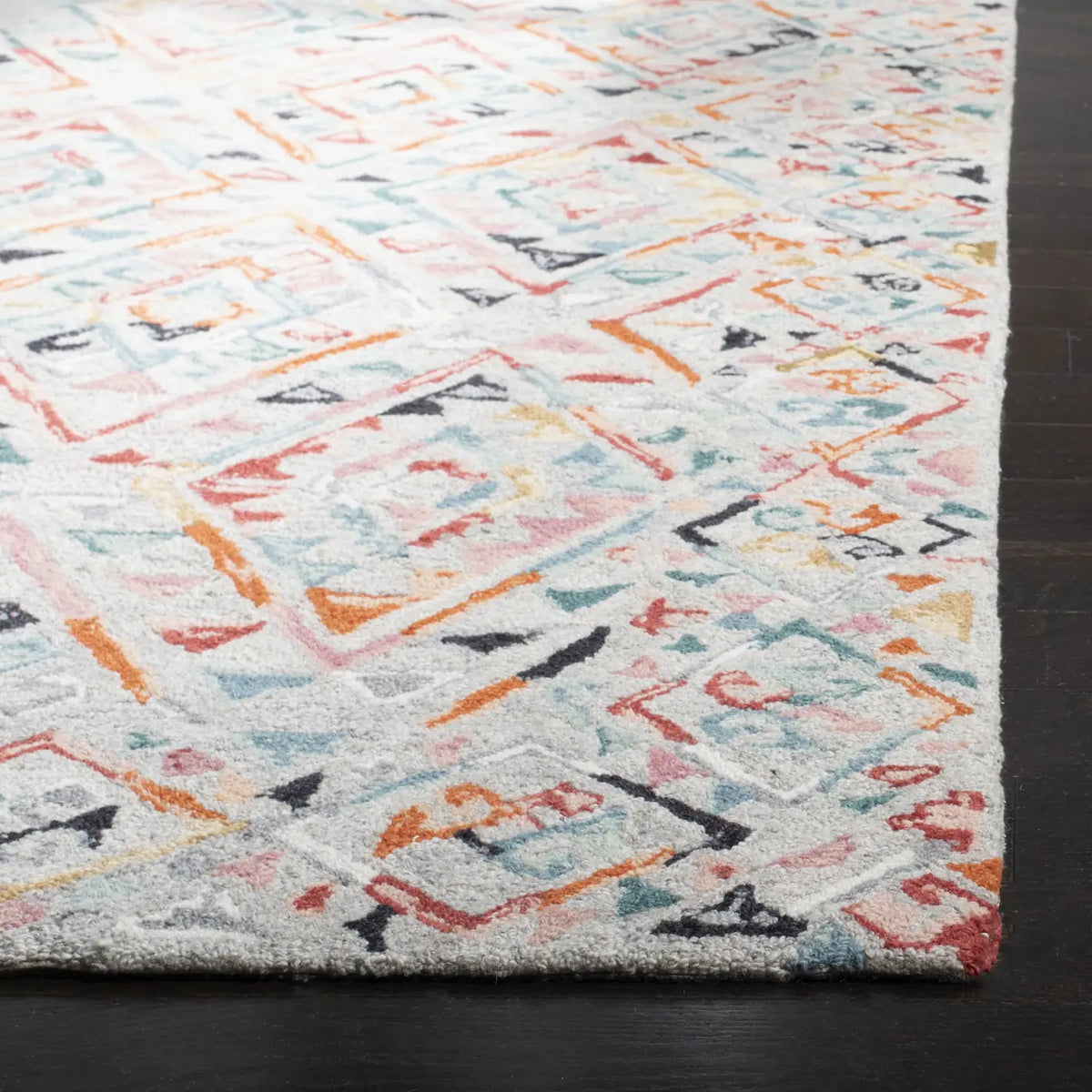Safavieh Micro-Loop 5'-0" x 8'-0" Rug in Grey / Pink