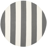 Safavieh Montauk 3'-0" x 3'-0" Rug in Grey / Ivory