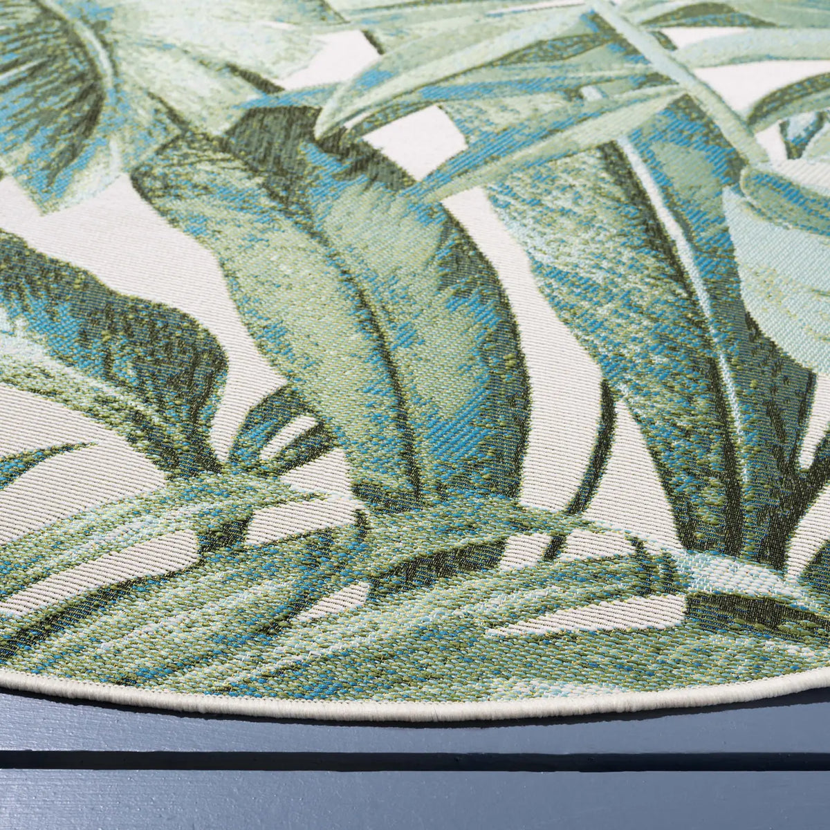 Safavieh Barbados 500 6'-6" x 6'-6" Rug in Green / Teal