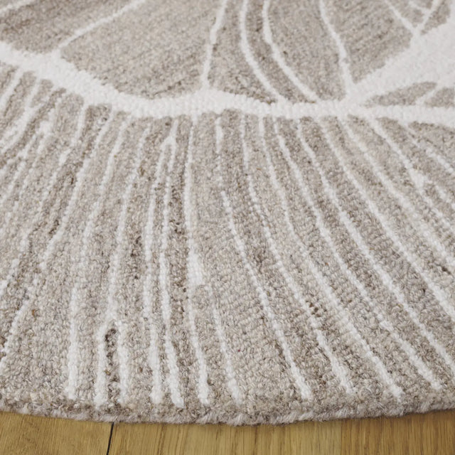 Safavieh Jardin 6'-0" x 6'-0" Rug in Ivory / Beige