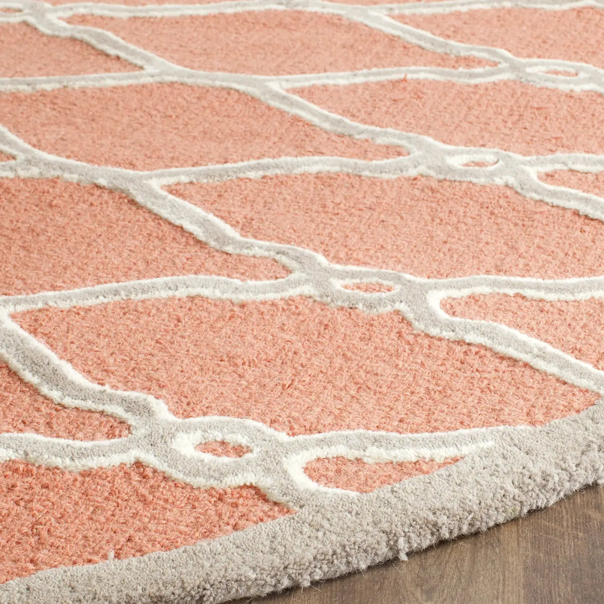 Safavieh Cambridge 6'-0" x 6'-0" Rug in Coral / Ivory