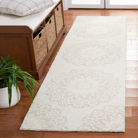 Safavieh Blossom 2'-3" x 8'-0" Rug in Ivory / Grey