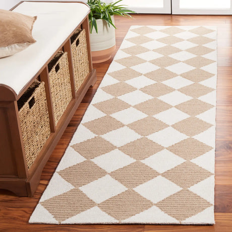 Safavieh Martha Stewart 300 2'-3" x 10'-0" Rug in Natural / Beige
