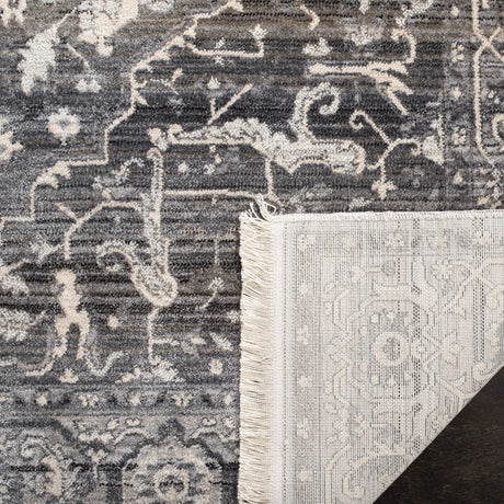 Safavieh Vintage Persian 4'-0" x 6'-0" Rug in Grey / Charcoal