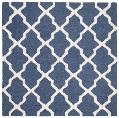 Safavieh Cambridge 6'-0" x 6'-0" Rug in Navy Blue / Ivory
