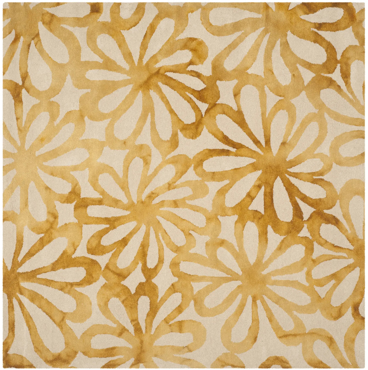 Safavieh Dip Dye 7'-0" x 7'-0" Rug in Beige / Gold