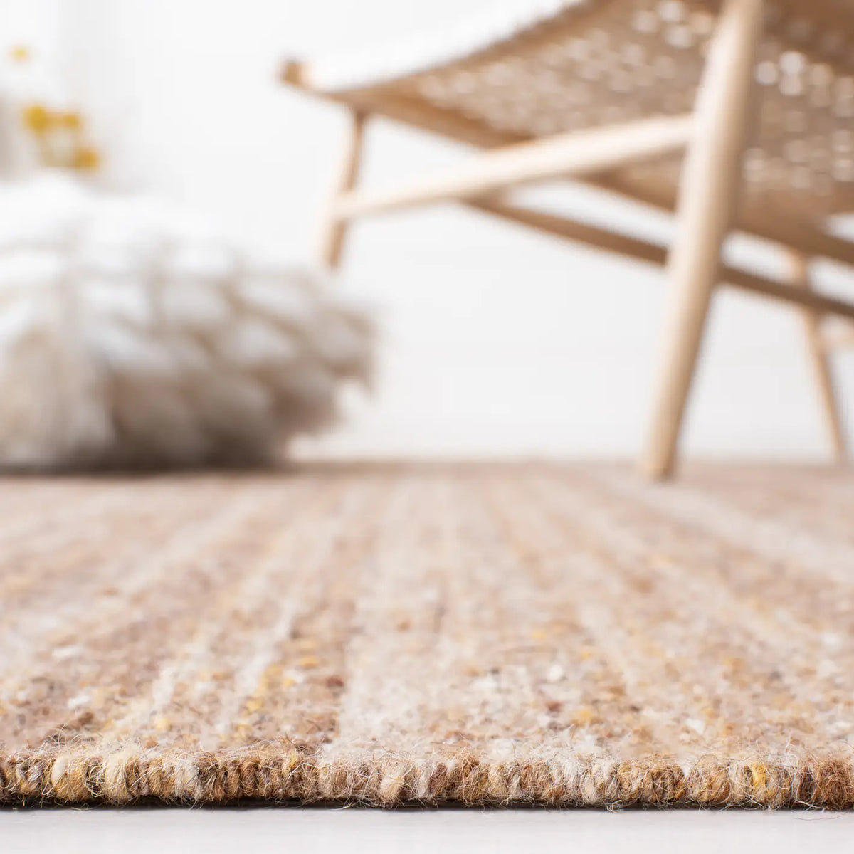 Safavieh Kilim 5'-0" x 8'-0" Rug in Beige / Yellow