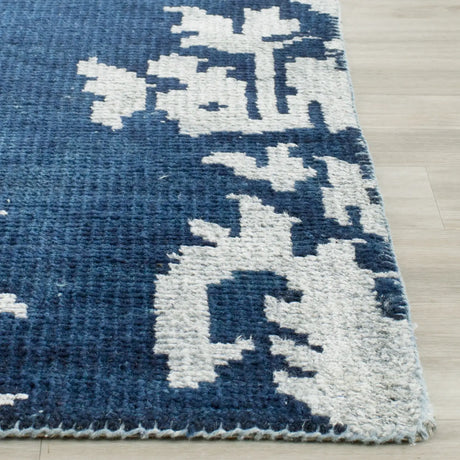 Safavieh Stone Wash 2'-6" x 8'-0" Rug in Indigo