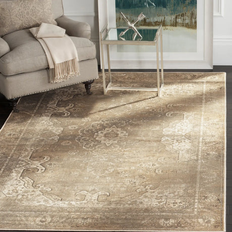 Safavieh Vintage 4'-0" x 5'-7" Rug in Mouse