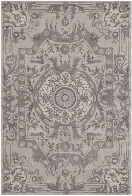 Safavieh Savonnerie 4'-0" x 6'-0" Rug in Smoke