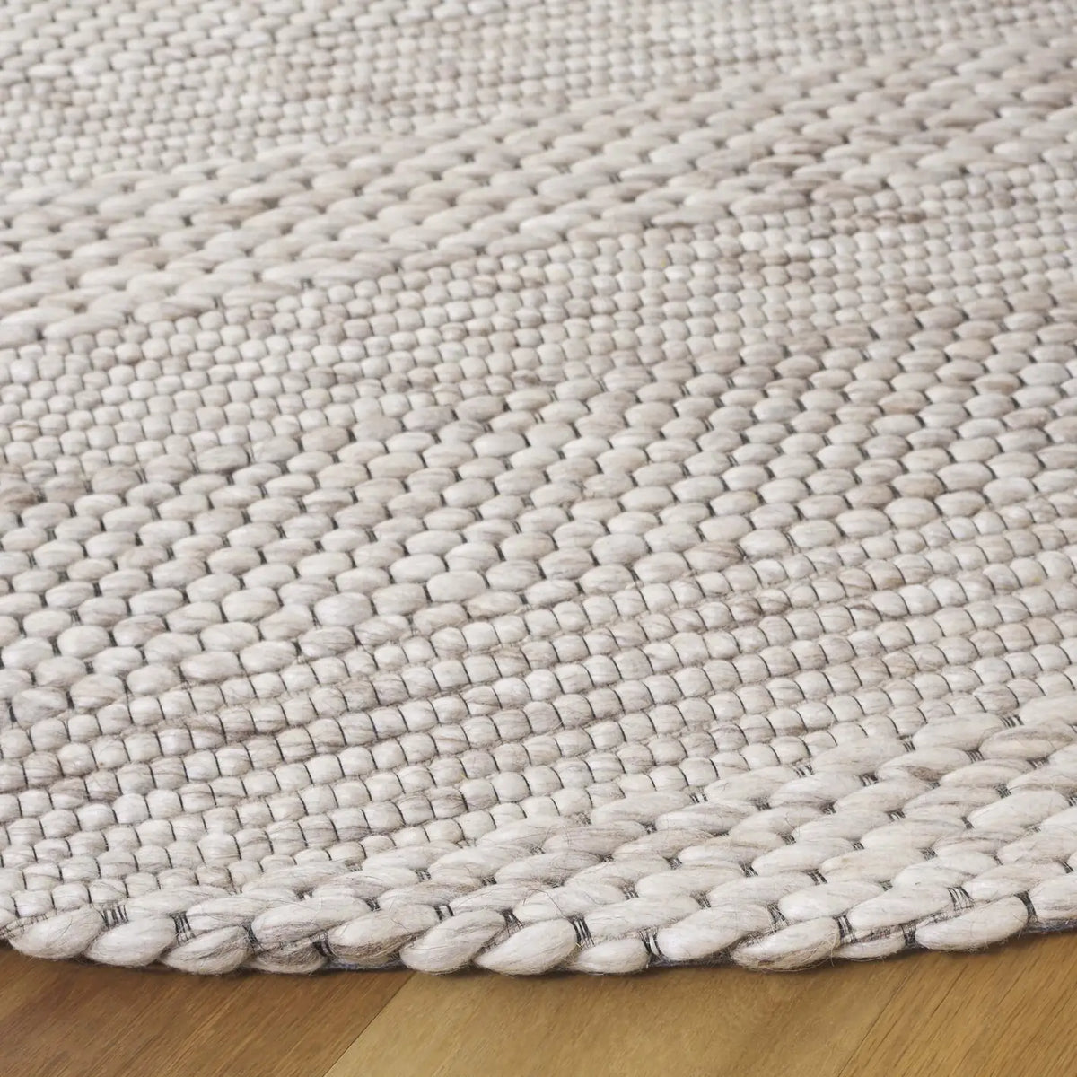Safavieh Marbella 5'-0" x 5'-0" Rug in Beige
